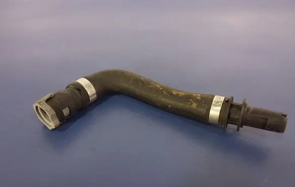 Volvo V40 Engine coolant pipe/hose 31319843