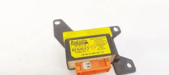 Renault Megane I Airbag control unit/module 7700841176A 550383100