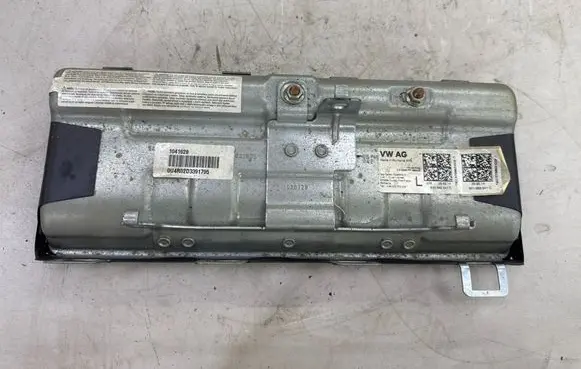 Audi A3 S3 8V Knee airbag 8V1880841C