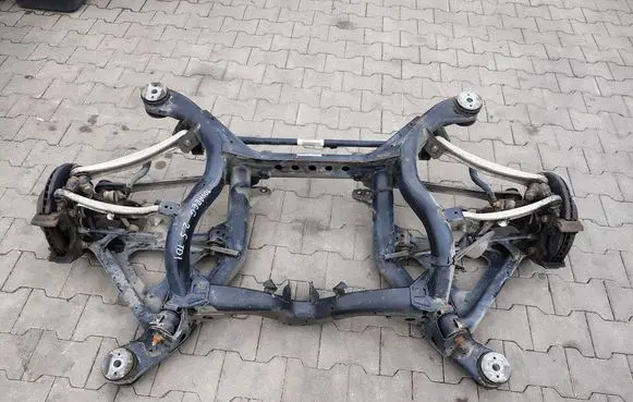Volkswagen Touareg I Rear suspension assembly kit set 7L0500041