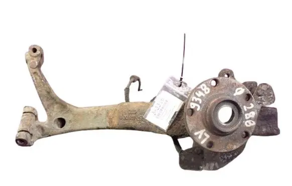 Volkswagen PASSAT B5 Front wheel hub spindle knuckle 8d0407251
