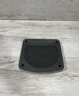 BMW 1 F20 F21 Subwoofer grill/trim 9223670