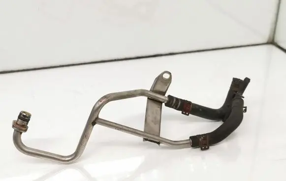 Coolant pipe/hose