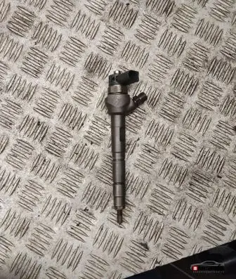 Volkswagen PASSAT B7 Fuel injector 03l130277j