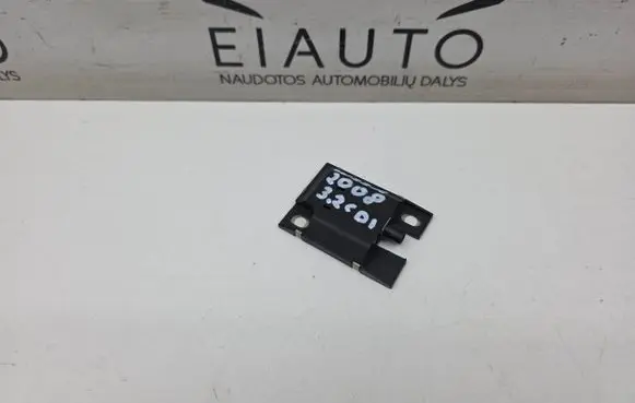 Mercedes-Benz S W221 Aerial antenna amplifier A2118203375