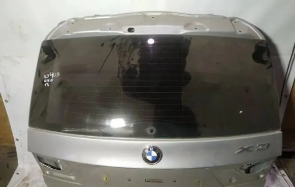 BMW X3 E83 Tailgate/trunk/boot lid pilkas