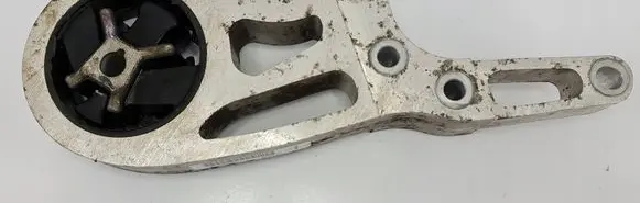 Volvo V40 Engine mount bracket P31325049