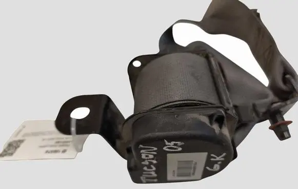 Hyundai Tucson JM Rear seatbelt 898102E001