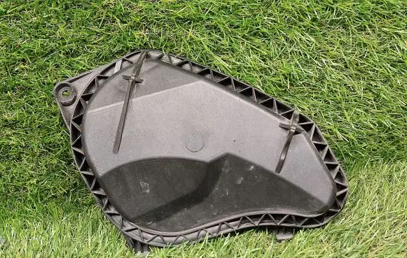 Audi TT TTS Mk2 Headlight/headlamp dust cover 1305239279