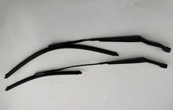 Audi Q7 4M Front wiper blade arm 4H1955408
