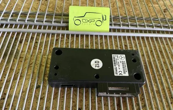 Mercedes-Benz G W461 W463 1st Gen Phone control unit/module A2038209926 2038209926