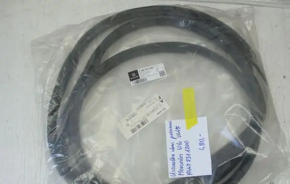 Mercedes-Benz V Class W447 Sliding door rubber seal A4477311200