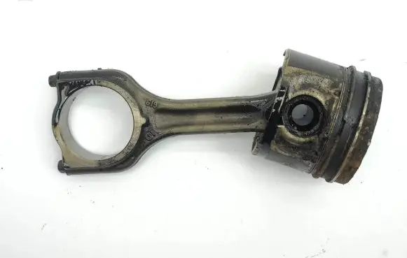 Piston with connecting rod