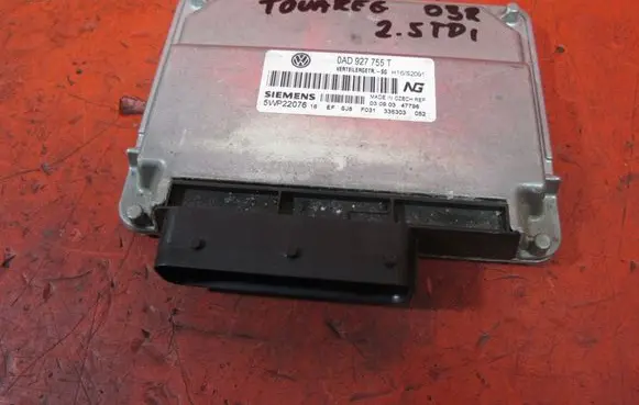 Volkswagen Touareg I Transfer box differential control unit 0AD927755T