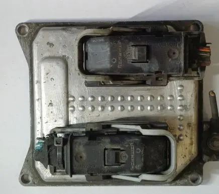 Opel Zafira B Engine control unit/module 12992406 SIMTEC751 5WK9395