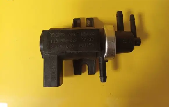 Volkswagen PASSAT B5.5 Turbo solenoid valve 1J0906627