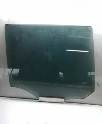 Opel Zafira B Rear door window glass 43R001604