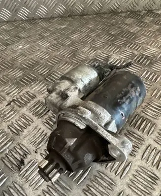 Volkswagen Tiguan Starter motor 02M911023M