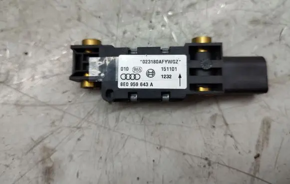 Audi A4 S4 B6 8E 8H Airbag deployment crash/impact sensor 8E0959643A