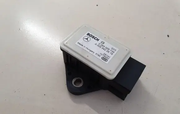 Mercedes-Benz E W212 ESP acceleration yaw rate sensor A0055422618