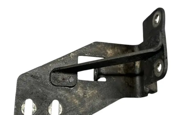 Mercedes-Benz Vito Viano W639 Muffler mount bracket/holder A6394920741