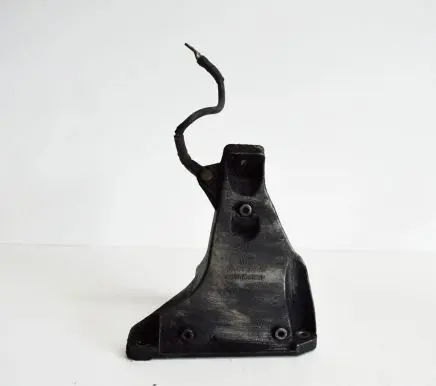 Volkswagen PASSAT B5 Engine mounting bracket 8D0199308AG