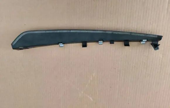 Audi Q8 Front door rubber seal 4M8837151