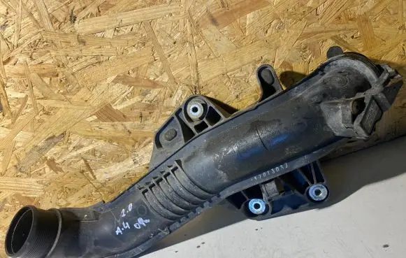 Audi A4 S4 B8 8K Air intake hose/pipe 8K0145673AK