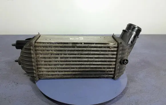 Peugeot 5008 Intercooler radiator 9673015780