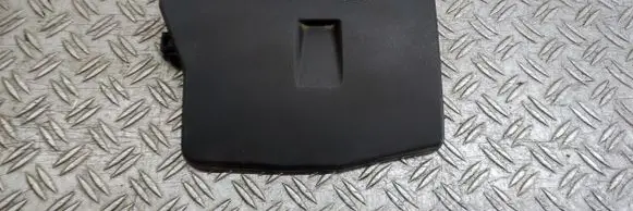 Toyota Avensis T270 Fuse box cover 8266205150