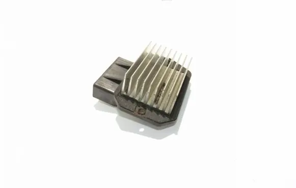 Mitsubishi Pajero Heater blower fan relay 4993002110