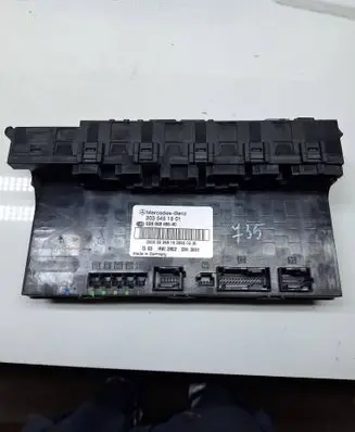 Mercedes-Benz C W203 Fuse module 2035451801 5DK00848640