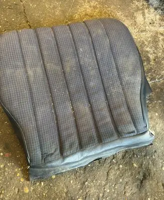 Mercedes-Benz 190 W201 Driver seat console base 2019100550 YAP62885 02041040