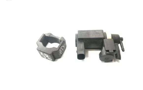 Audi A8 S8 D3 4E Turbo solenoid valve 059906628A 72290315 04T169