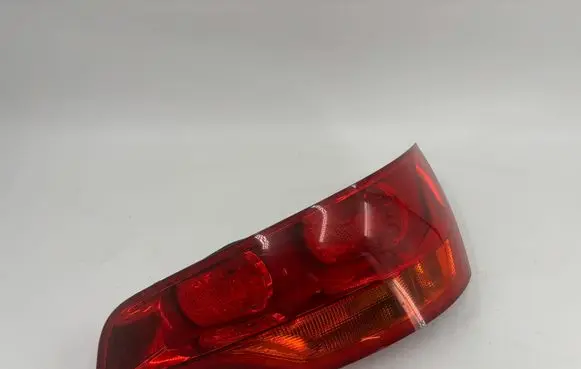 Audi Q7 4L Tailgate rear/tail lights 4L0945094