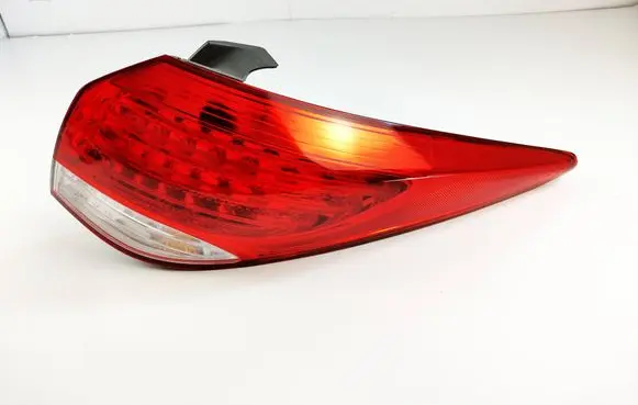 Hyundai i40 Rear/tail lights 924023Z000