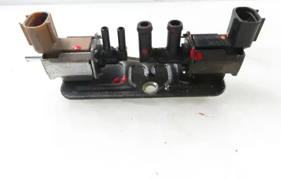 Mitsubishi Outlander Valve vacuum K5T48397
