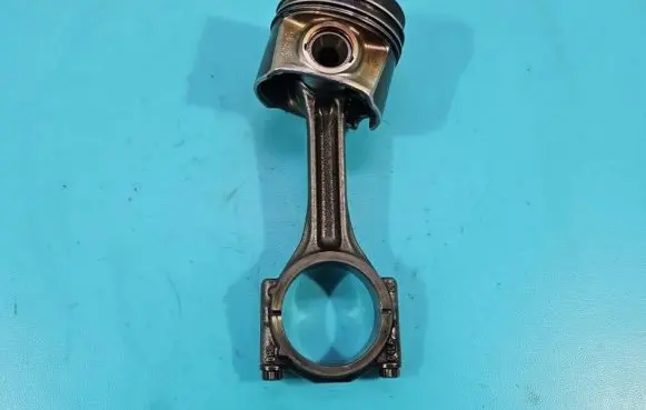 Volkswagen PASSAT B8 Piston CRL IMPRK1377973