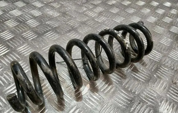 BMW 1 E81 E87 Rear coil spring