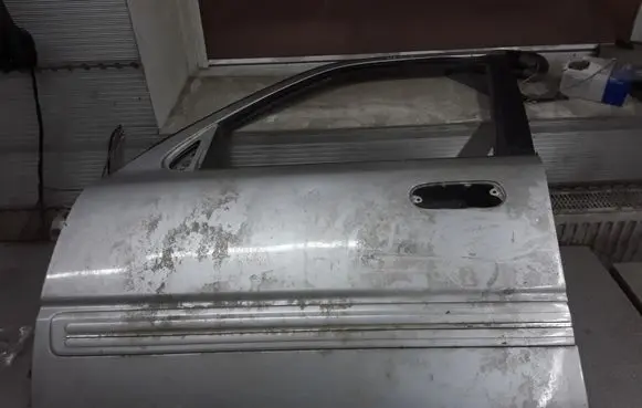 Honda HR-V Front door
