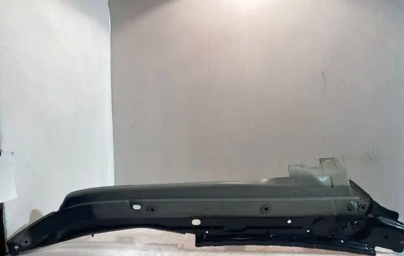 Fender mounting bracket