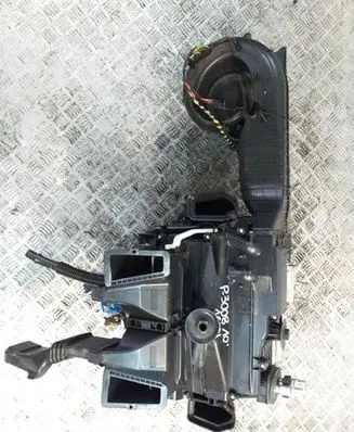 Peugeot 3008 I Interior heater climate box assembly 9682709180