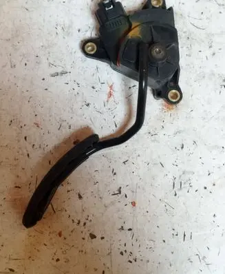 Renault Megane II Accelerator throttle pedal 8200153268 0553B 00717