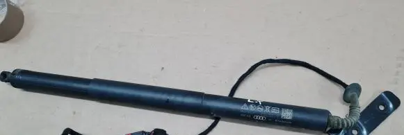 Audi S5 F5 Soft lock spindle drive 8W8827851C