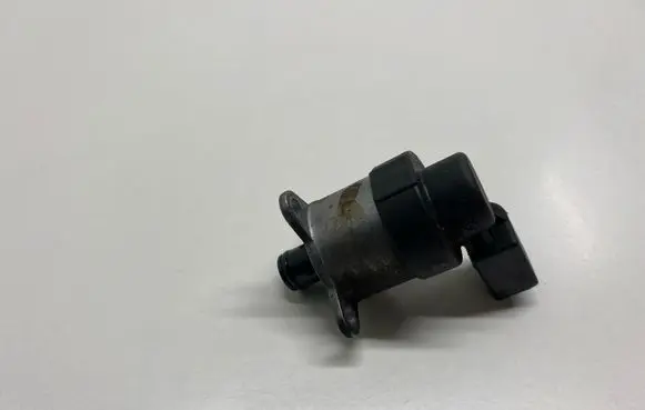 BMW X3 E83 Fuel pressure sensor 040
