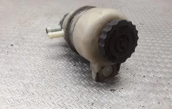 Jeep Patriot Power steering fluid tank/reservoir 