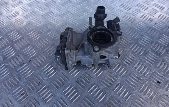 Ford Focus Throttle body valve JX7B17504AB 1397225045