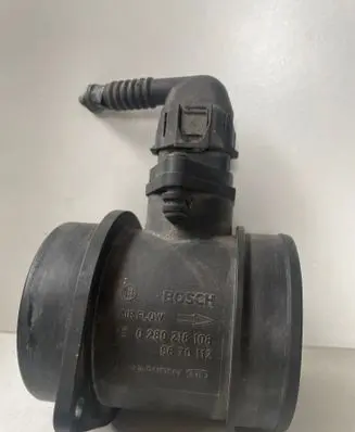 Volvo V70 Mass air flow meter 0280218108 8670112