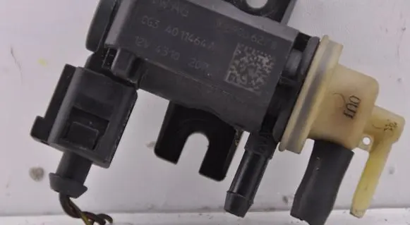 Volkswagen Golf VI Turbo solenoid valve 1K0906627B