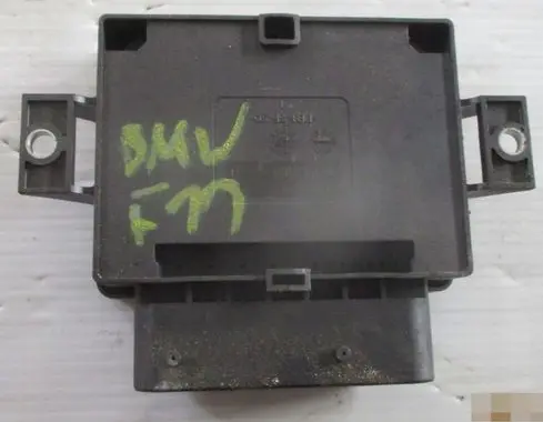 BMW 5 F10 F11 Hand brake control module EB679908301